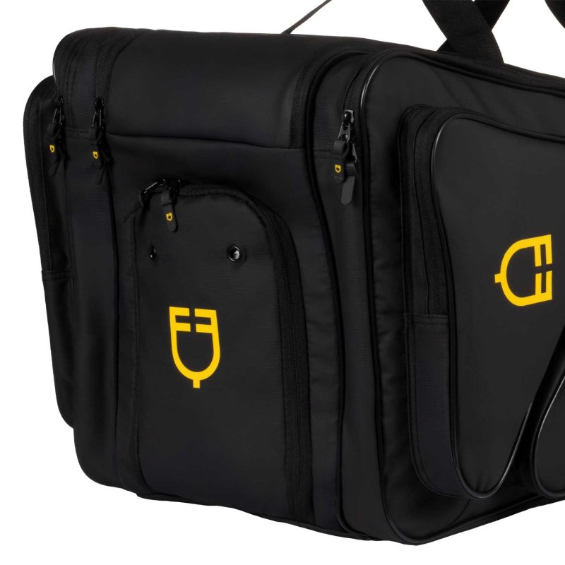 Equestro Borsa Portastivali e Casco con design intell - EquiSportMania