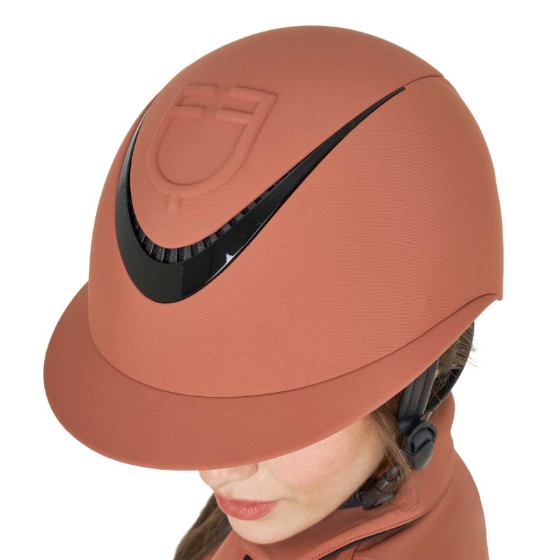 Equestro Cap donna con visiera larga e logo embossed omologazione EN - Rosso